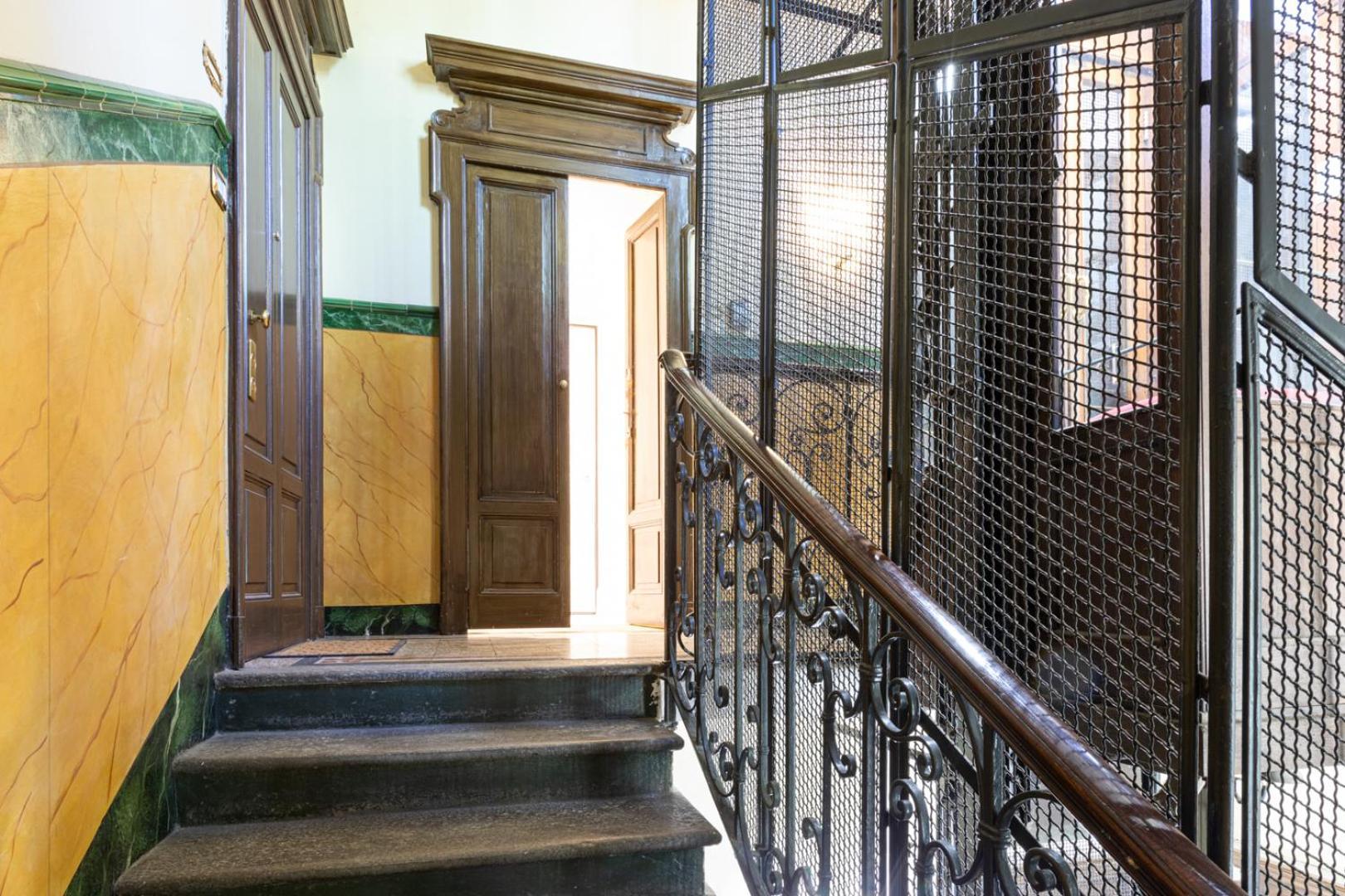 Centrale Suite With Balcony - Top Collection Milán Exterior foto
